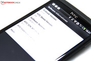 Beide smartphones gebruiken Android 4.0.3 ICS met HTC Sense UI 4.0.