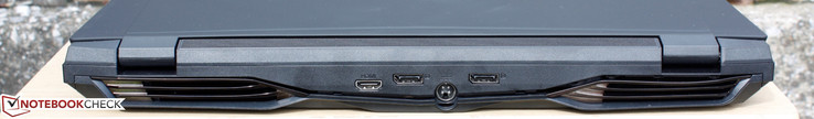 Achterkant: HDMI 2.0, 2x DisplayPort 1.2, stroomaansluiting