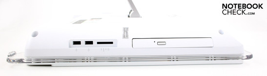 Linkerzijde: 2 x USB, CardReader, DVD-Burner