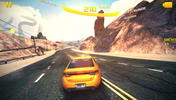 ...of "Asphalt 8": de smartphone draait zelfs zwaardere games zonder al teveel problemen.