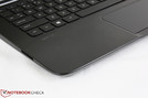 Het toetsenbord, touchpad en gebied er omheen zijn uitgevoerd in mat zwart