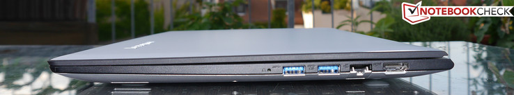 Rechts: microfoon, USB 3.0, Gigabit-LAN, HDMI
