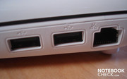 Twee keer USB 2.0 en RJ45 Fast Ethernet LAN aan de rechterzijde