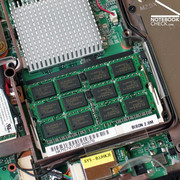 Als werkgeheugen hebben we een totaal van 4096MB aan snelle DDR3 RAM modules, ook als nieuwe feature van het Montevina platform.