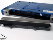 De Dell Latitude E4300 kan lang draaien met de 6-cells batterij.
