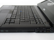 Het ingebouwde toetsenbord is identiek aan dat van de grotere modellen.