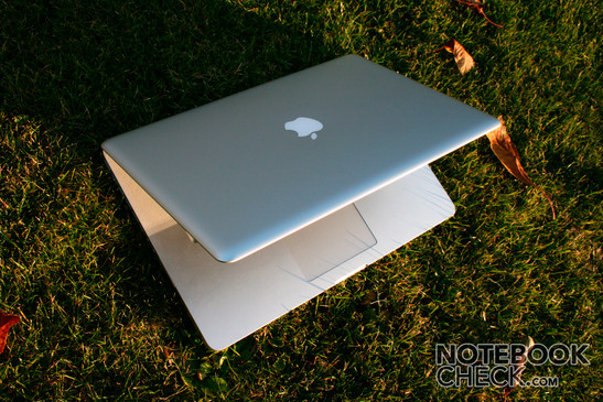 Apple MacBook Pro - klein, licht, mooi, sterk, reflecterend