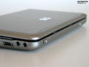 De HP Mini 2140 netbook keert wat betreft design terug naar dat van de 9" Mini 2133.