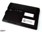 Hoewel de oppervlakte temperatuur onder belasting wat toenam, bleef de netbook in kantoor modus binnen een aangenaam temperatuursbereik.