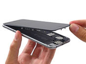 De iPhone 6 krijgt 7 van 10 punten voor onderhoudbaarheid (bron: http://www.iFixit.com).
