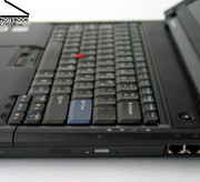 De gebruikelijke sterke punten maar ook enkele eigenaardigheden van Thinkpad toetsenborden kan je terugvinden op de Thinkpad SL400.