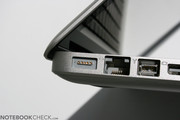 De andere poorten zijn het zelfde gebleven, net als de innovatieve MagSafe stroomaansluiting, die op de afbeelding te zien is.