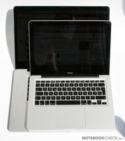 In vergelijking met de 13" MacBook zijn de verschillen wat betreft afmeting echt opvallend.