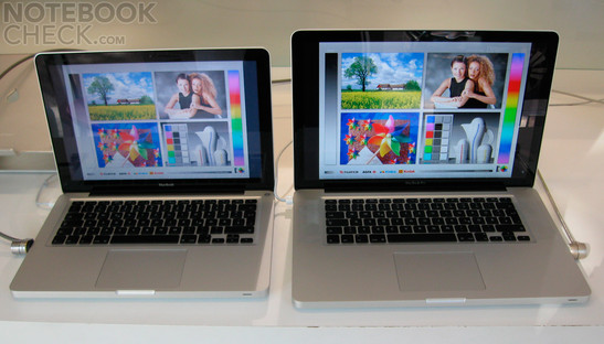 MacBook Pro versus MacBook - Vergeleken met de MacBook Pro, mist de MacBook slechts een tweede, krachtigere videokaart, FireWire 800, en een ExpressCard slot.