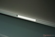 De smalle inkeping om de notebook te openen is een beetje verschillend vergeleken met de niet-Retina MacBook Pro's.