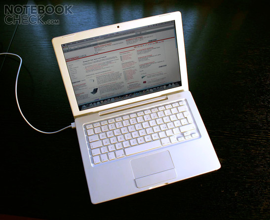 MacBook White