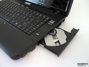 De notebook kan ook uitgerust worden met een Blu-Ray drive.