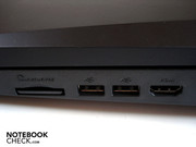 gevolgd door een 8-i-1 cardreader, twee USB- en één HDMI-poort.