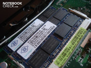 De ingebouwde 2x2 GB DDR2-6400 RAM geven het systeem voldoende reserve.