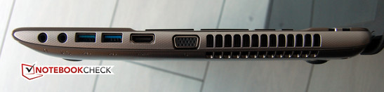 Rechterzijde: VGA, HDMI, 2x USB 3.0, 2x 3.5 mm jack