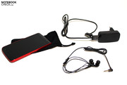 De standaard accessoires bevatten een micro fiber beschermende hoes, een lader met USB kabel en een headset.
