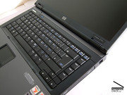 De HP Compaq 6715s heeft een zakelijk, fatsoenlijk ontwerp meegekregen.
