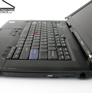 Het toetsenbord lijkt op het eerste gezicht geen speciale kwaliteiten te bezitten, de gebruikelijke toetsengroepering, en een typische layout voor Thinkpad laptops.