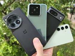 Vergelijking: OnePlus 12, Google Pixel 8, Samsung Galaxy S24 en Xiaomi 14. De beoordelingseenheden zijn vriendelijk verstrekt door Google, OnePlus en Xiaomi.