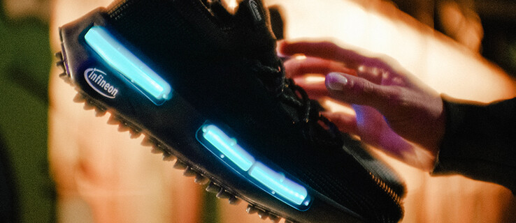 De verlichtingsschoen reageert met LED-verlichtingseffecten op omgevingsmuziek (Afbeelding Bron: Infineon)
