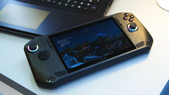 Basisvariant van MSI Claw A1M gaming handheld PC is nu beschikbaar voor pre-order (Afbeelding bron: NotebookcheckReviews)