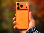 De opvolger van de afgebeelde iPhone 17 Pro zou een kleinere uitsnede kunnen krijgen (Afb. bron: Abhinav Choudhary)