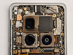 De Vivo X200 Ultra heeft een enorme set camera's aan de achterkant. (Afbeeldingsbron: Vivo)