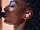 De Powerbeats Fit zijn verkrijgbaar in vier kleuren, waaronder roze. (Afbeeldingsbron: Apple)