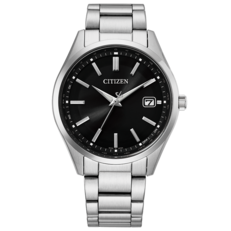 Citizen CB0300-53E radiogestuurd Eco-Drive-horloge met een zwarte wijzerplaat met zonnestraalpatroon, een roestvrijstalen kast van 40 mm, een armband met drie schakels en een datumvenster op 3 uur.