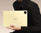 De MatePad Pro 13.2 (2025) is al met al een relatief grote tablet. (Afbeeldingsbron: Huawei)