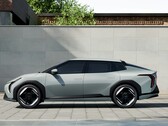 Een Kia EV4 geparkeerd voor een gebouw (Afbeelding bron: Hyundai Motor Group via Unsplash)