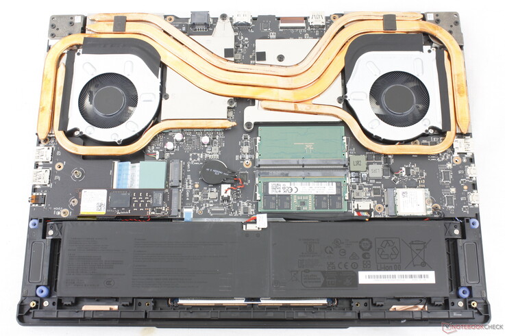 Crosshair A16 HX-moederbord