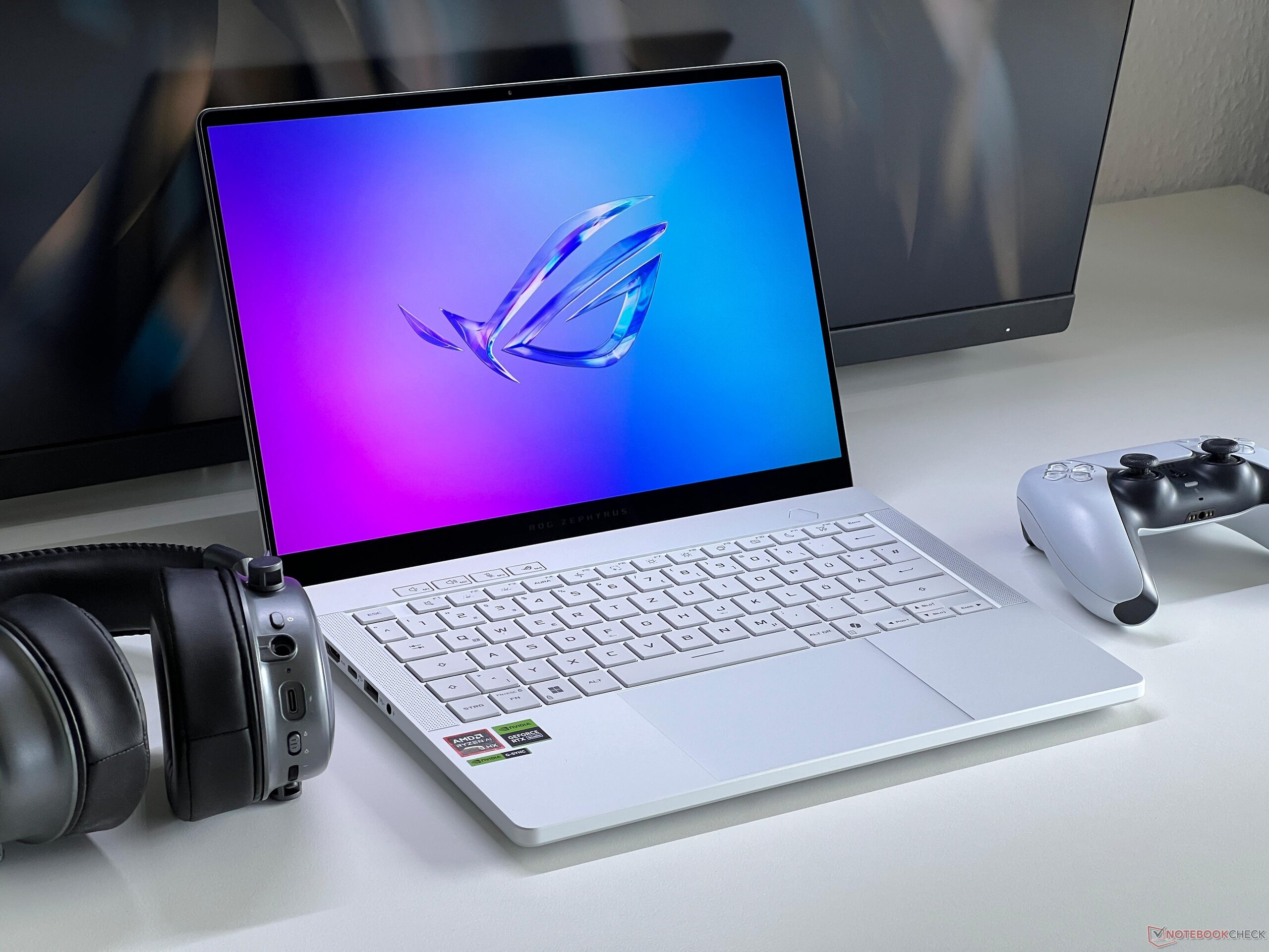 rog zepyhrus g14 5070 ti behuizing 03