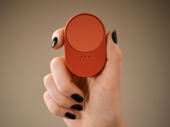 Twee nieuwe IKEA afstandsbedieningen (op de foto Bilresa met scrollwiel) zijn onderweg. (Afbeeldingsbron: IKEA)