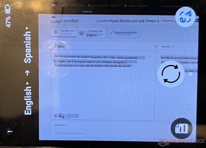 De T1 Mini kan geschreven tekst via de camera vertalen, maar de ervaring is miserabel.