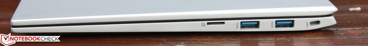 microSD-kaartlezer, twee USB-A (3.2 Gen2) poorten, Kensington Lock