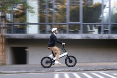 De ebii Smartbike is relatief compact en heeft een topsnelheid van 25 km/u. (Beeldbron: Acer)