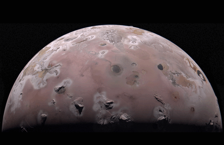 Een beeld van Jupiters vulkanische maan vastgelegd door Juno (Beeldbron: NASA, JPL-Caltech, SwRI, MSSS, en Gerald Eichstädt)