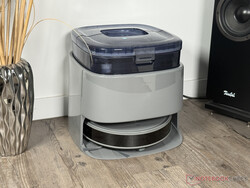 Lefant M3 Max opladen in zijn station