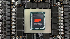 Er wordt gewerkt aan GDDR7 VRAM-modules met een capaciteit tot 6 GB; afbeelding: GeForce RTX 5090-printplaat met zichtbare geheugenmodules