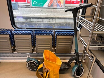 We hebben de SoFlow-scooter ook getest tijdens het reizen.