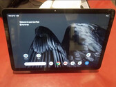 De Pixel Tablet zal nog enkele maanden op zich laten wachten. (Beeldbron: Facebook Marketplace via @VNchocoTaco)