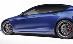Tesla&#039;s nieuw aangekondigde Track Package wordt geleverd met een set nette gesmede aluminium wielen en koolstofkeramische remmen. (Beeldbron: Tesla)