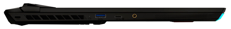 Links: poort voor kabelslot, USB 3.2 Gen 2 (USB-A), USB 3.2 Gen 2 (USB-C; DisplayPort), gecombineerde audiopoort