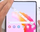 De UTG in de Samsung Galaxy Z Fold6 zou immuun kunnen zijn voor krassen van vingernagels, in tegenstelling tot de Galaxy Z Fold5. (Afbeelding: JerryRigEverything)